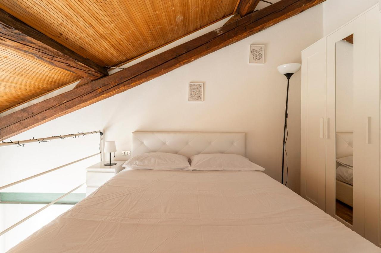Loft Navigli Porta Genova Apartment Milan Luaran gambar